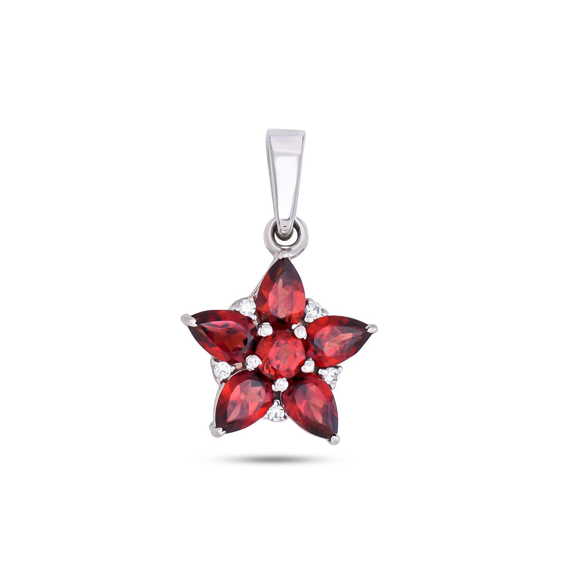 Star Pendant Necklace in 925 Sterling Silver