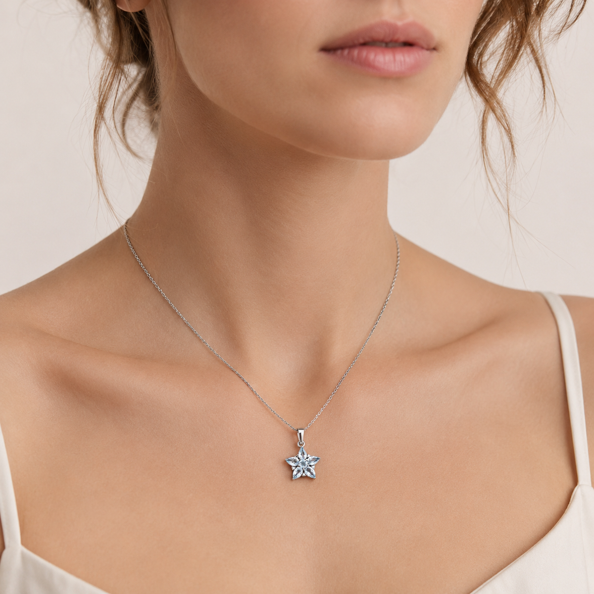 Star Pendant Necklace in 925 Sterling Silver