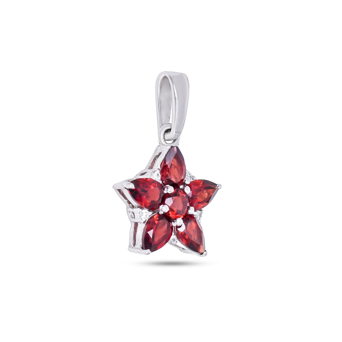 Star Pendant Necklace in 925 Sterling Silver