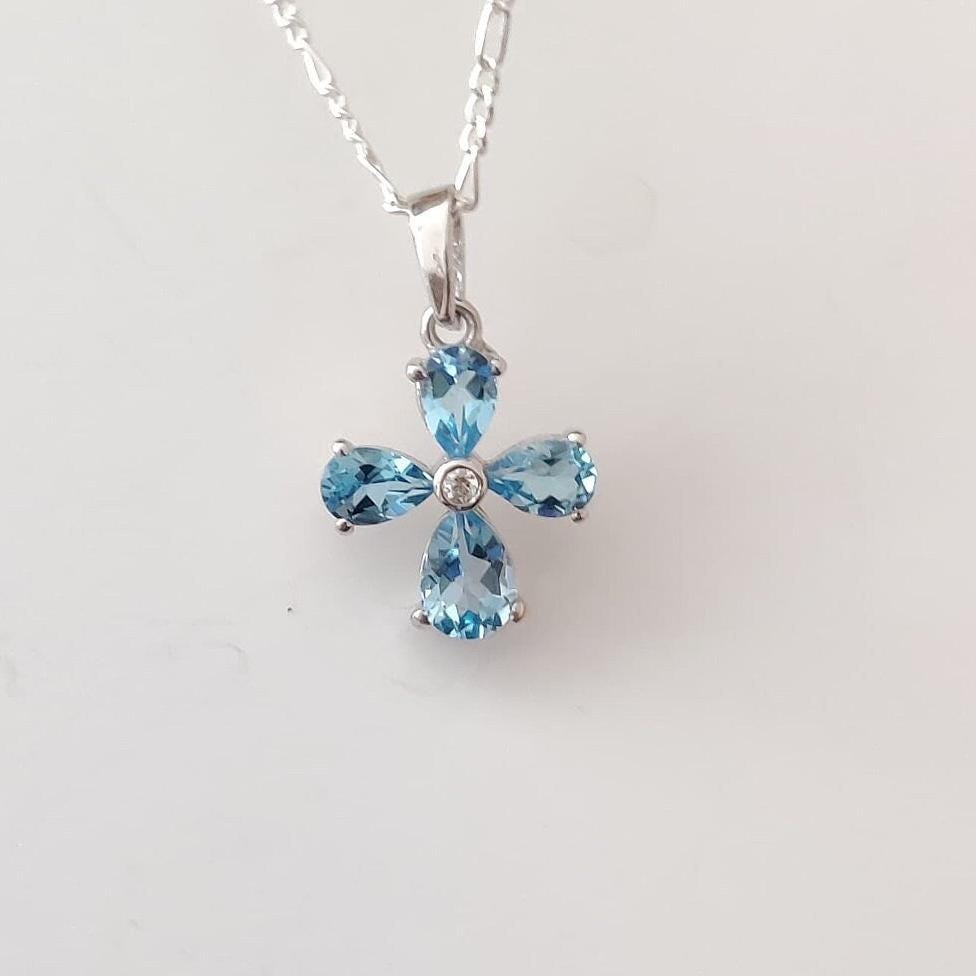 The Flora Pendant – 925 Sterling Silver Natural Gemstone Flower Necklace